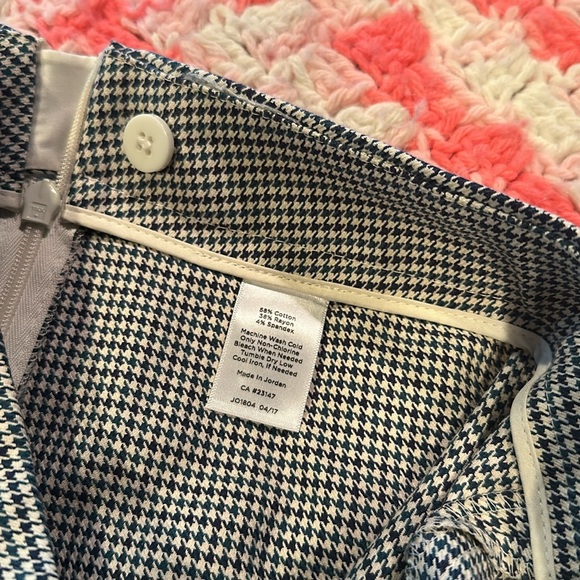 Talbots Chatham Ankle Pant with buttons on ankle - Picture 7 of 7